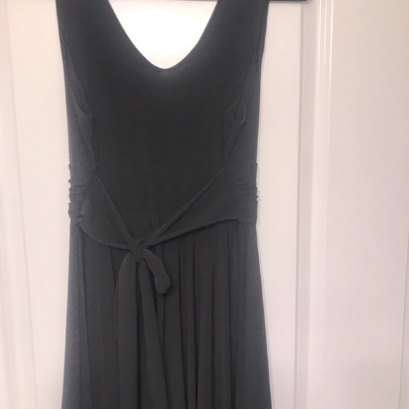 Swan jersey type knee length dress - Picture 3 of 5